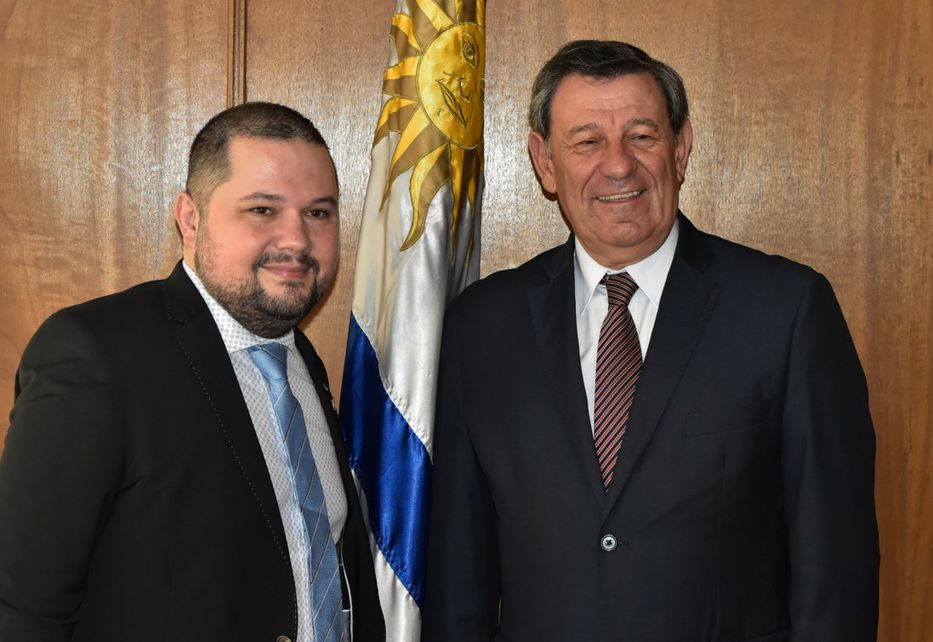 Hincha de Isla Feroe fue designado cónsul uruguayo honorario