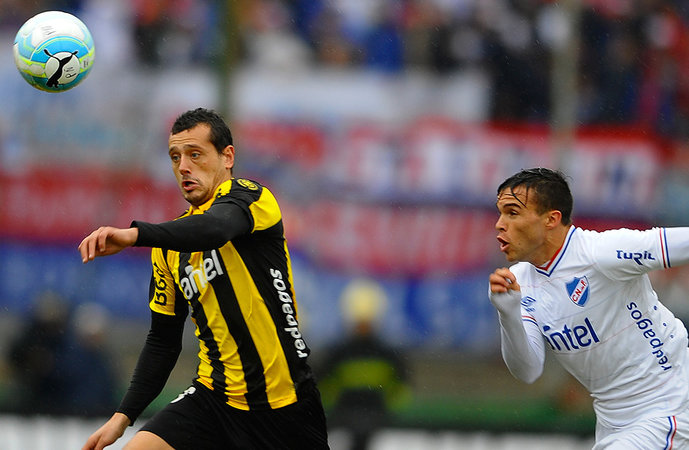 Cronica Peñarol vs Nacional (2-2): resumen, goles e incidencias del Clásico  Uruguayo, FUTBOL-INTERNACIONAL