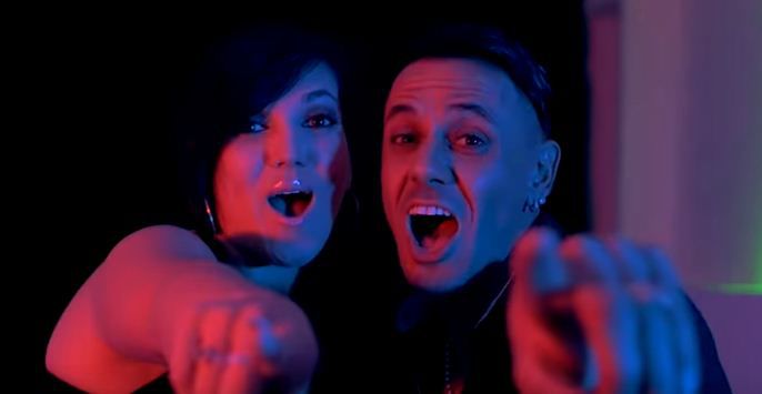 Y nos entra el arrebato