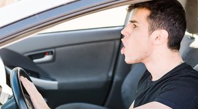 Si maneja no converse