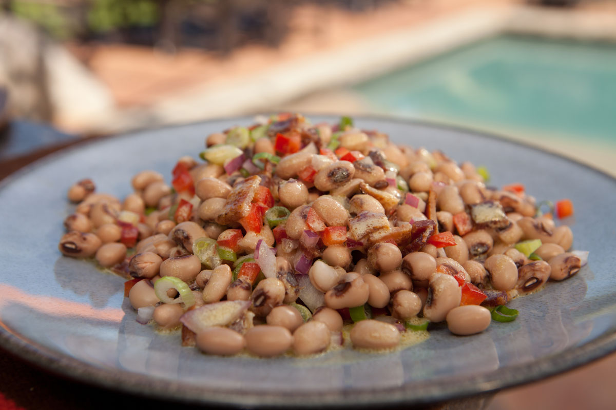 Ensalada de porotos con panceta . 