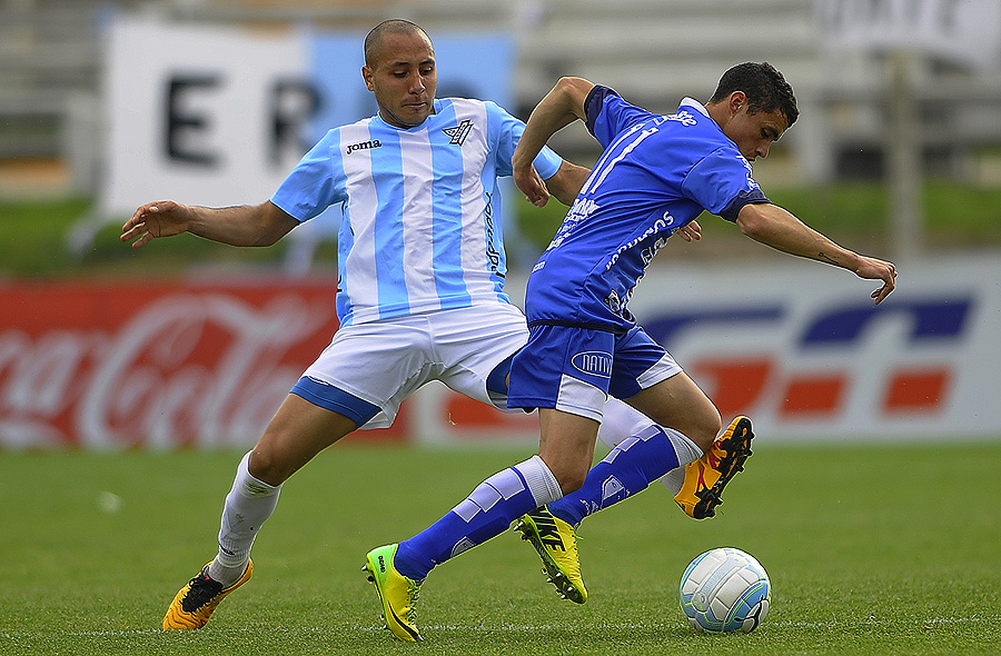 Juventud de Las Piedras y Cerro empataron 11 en el Parque Capurro