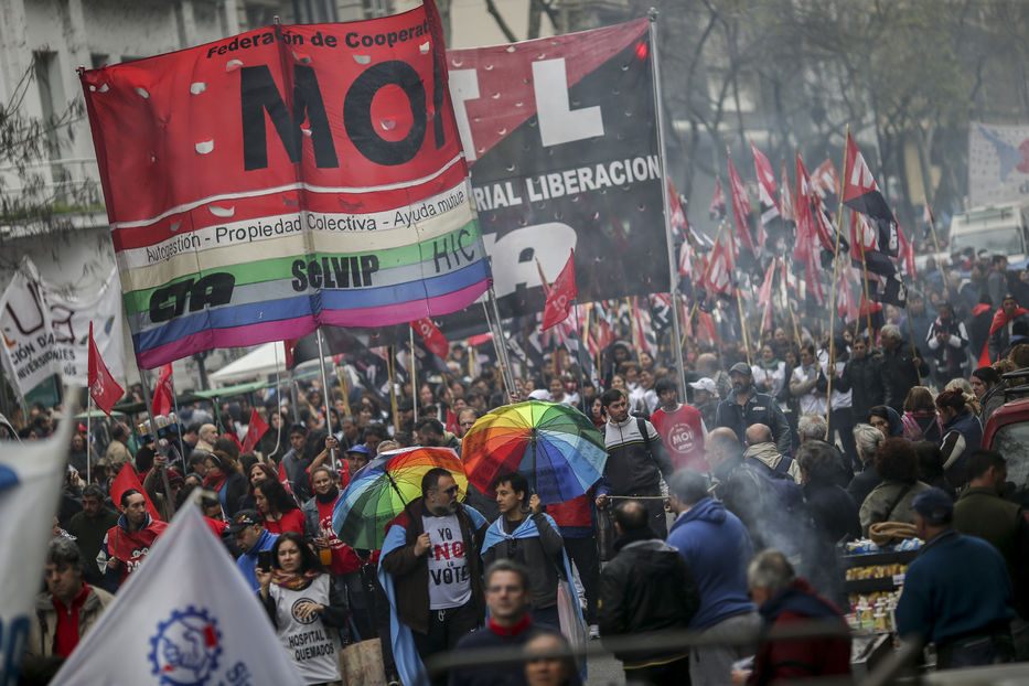 Multitudinaria marcha contra 