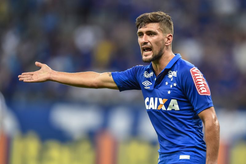 Sigue frotando la lámpara