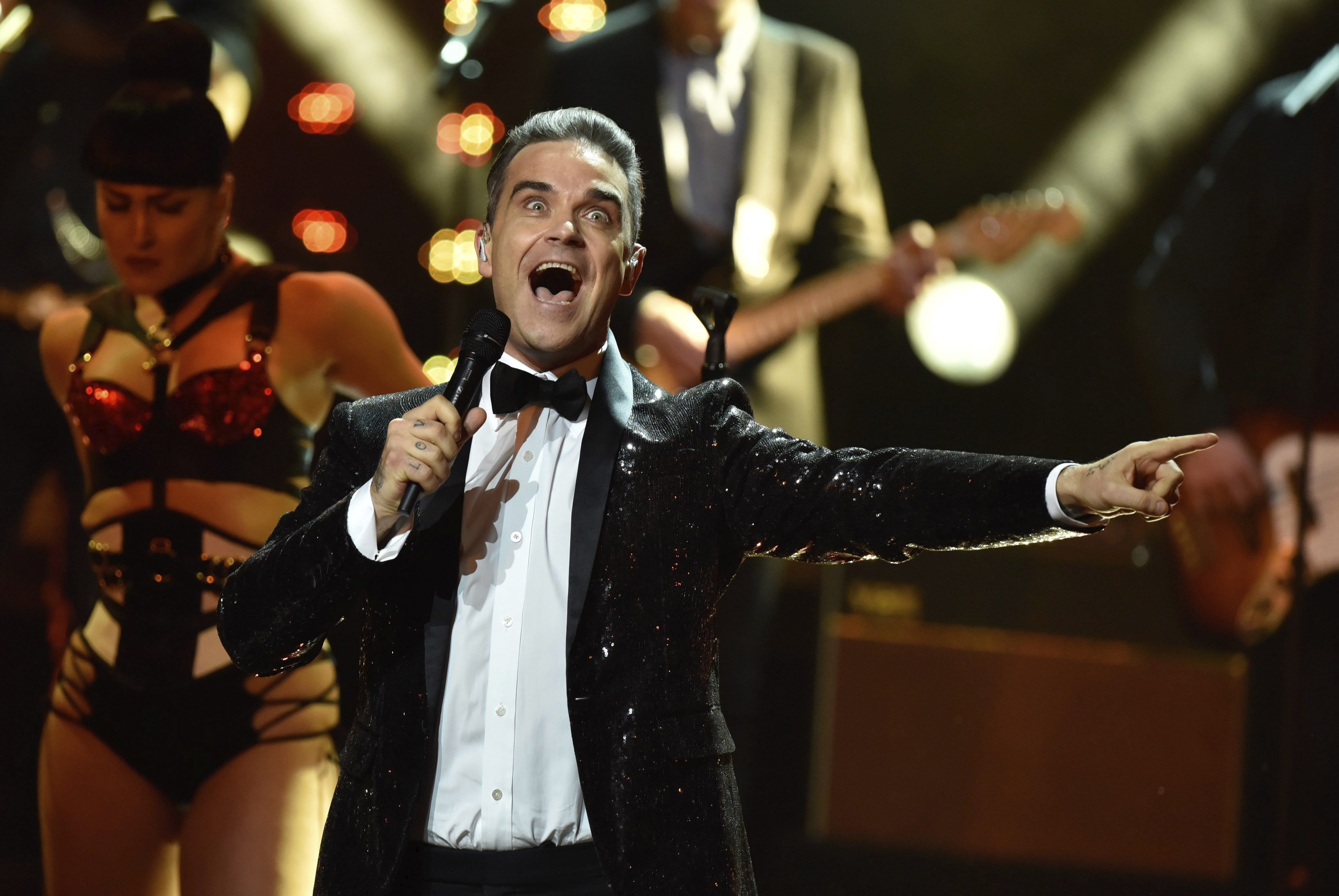 Entradas Robbie Williams Santiago De Compostela Robbie Williams cancelĂł sus conciertos por una anomalĂa en el cerebro