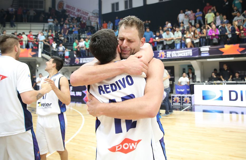 Guardianes de la bahía