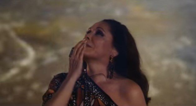 Hola hacia el más allá