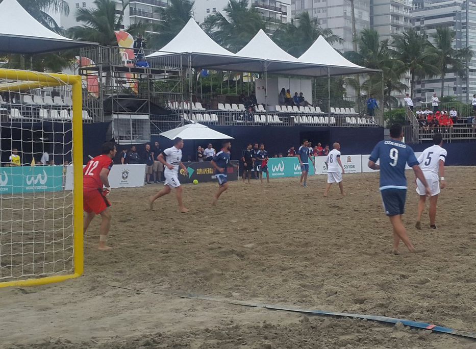 Fútbol playa: Argentina debutó con un triunfo ante Uruguay en la