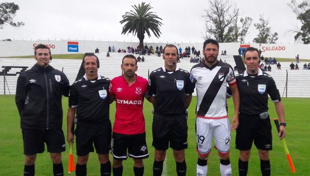 Nada por aquí, nada por allá