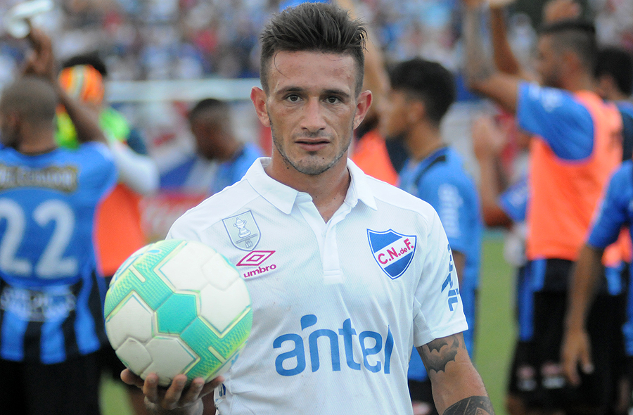 Santos Laguna anunció la contratación de Brian Lozano por una temporada