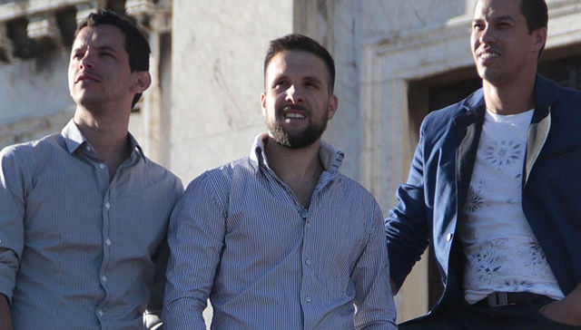 Tu canto derrama amor