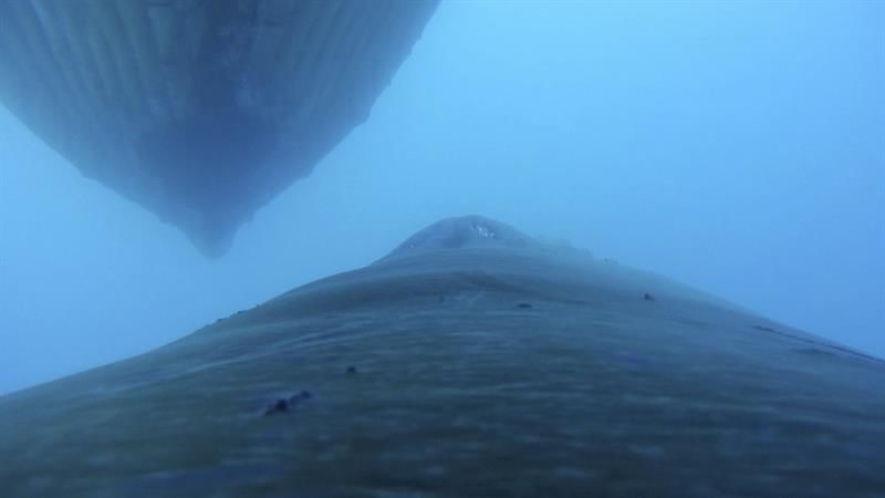 Lo que se escucha en el fondo