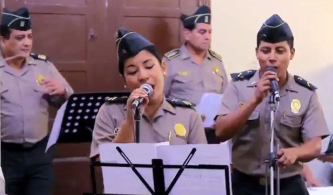 Más allá del deber