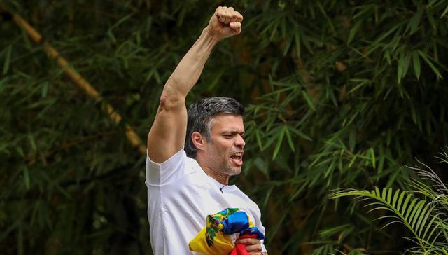 Por la otra puerta