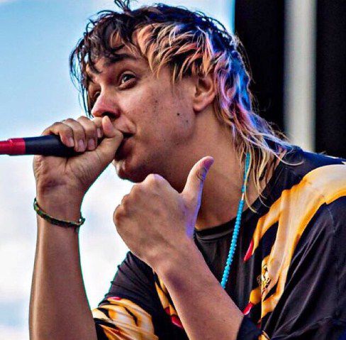 Repasamos Diez Temas De Julian Casablancas Que Toca Este Miercoles En La Trastienda