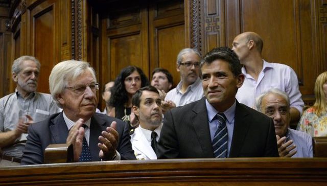 Los trapitos se lavan en Twitter