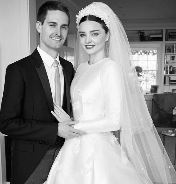 Con caritas bajo el brazo