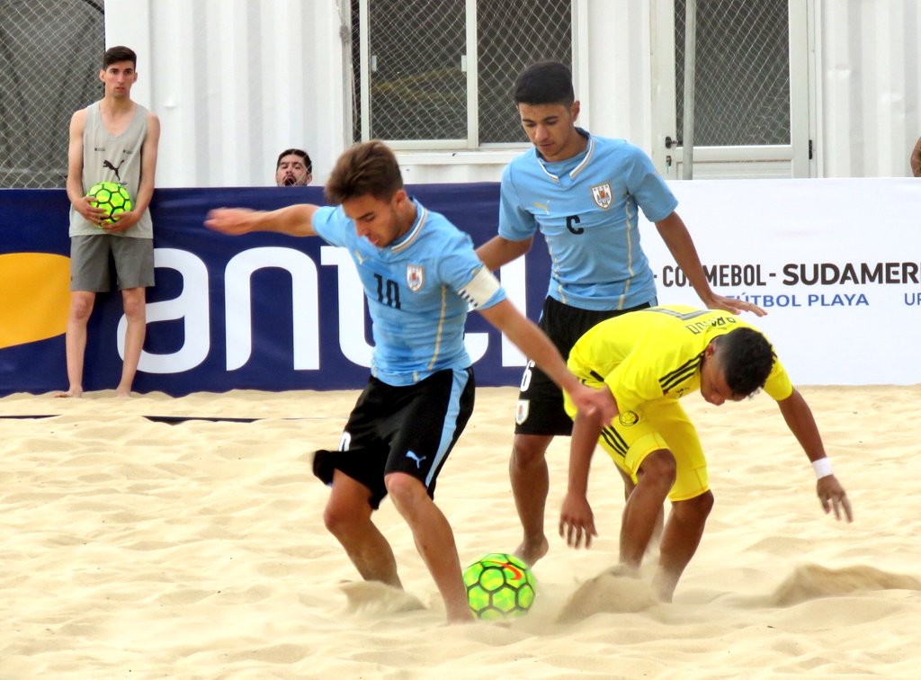 Comenzó el Torneo Sudamericano sub-20 de Fútbol Playa - Uruguay 2017 