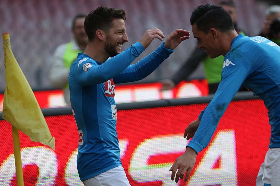 Italia: Napoli venció 3-1 a Bologna y se mantuvo como líder de la Serie A