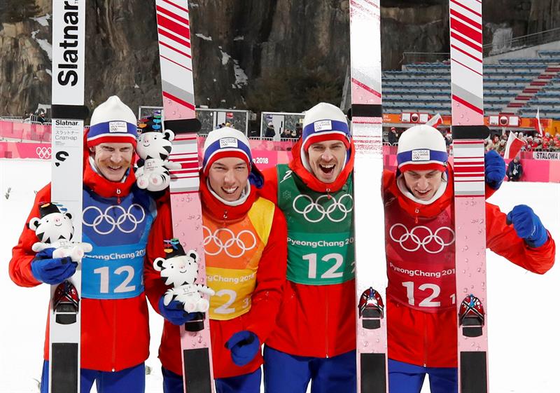 JJOO de Invierno Noruega lidera el medallero con 11 doradas, contra 10