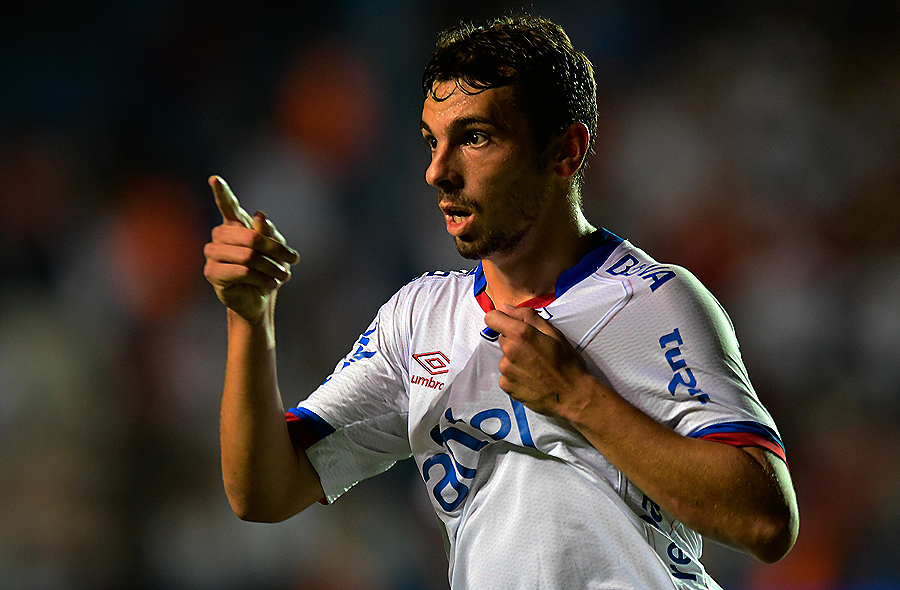 Gonzalo Bueno jugará en Colón de Santa Fe cedido por un año con opción