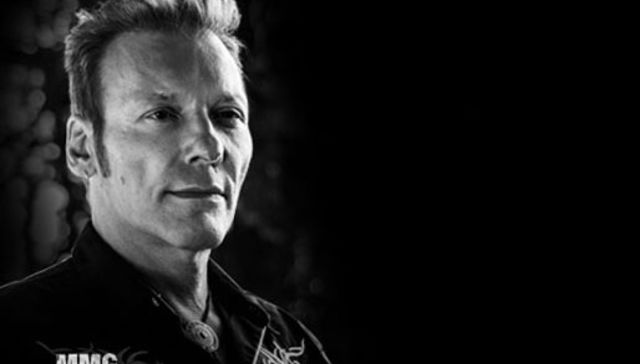 Se va enredando, enredando