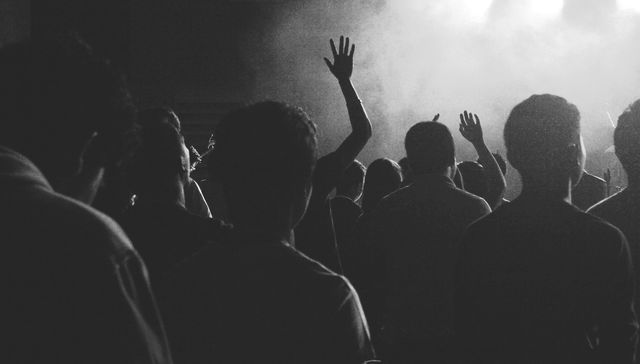 La noche está para...