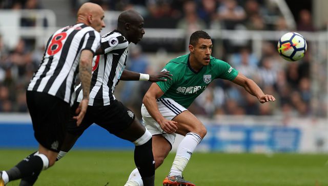 Pendiendo de un hilo