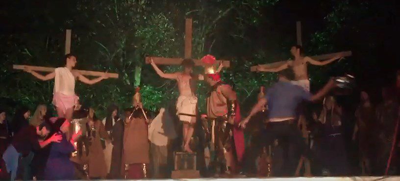 Se armó la de Dios es Cristo