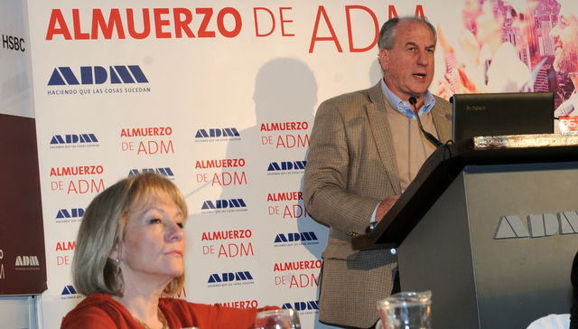 Y si alguna deuda chica...