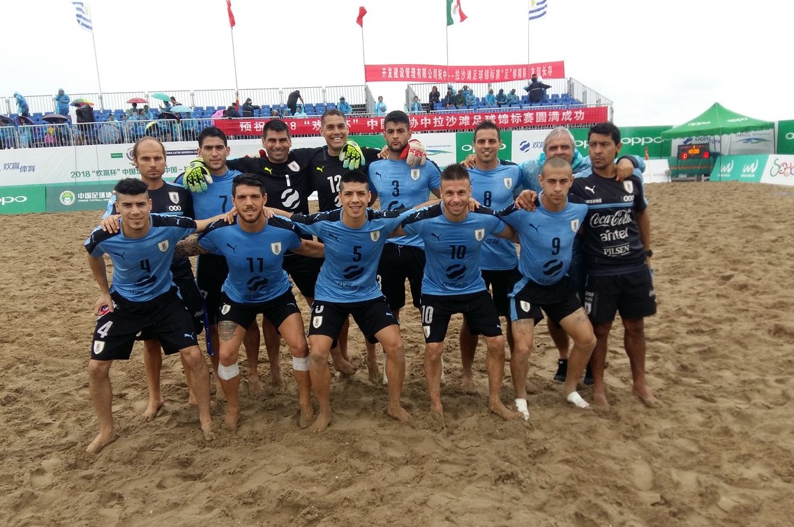 Tenfield.com » Fútbol playa: Uruguay perdió contra los mejores