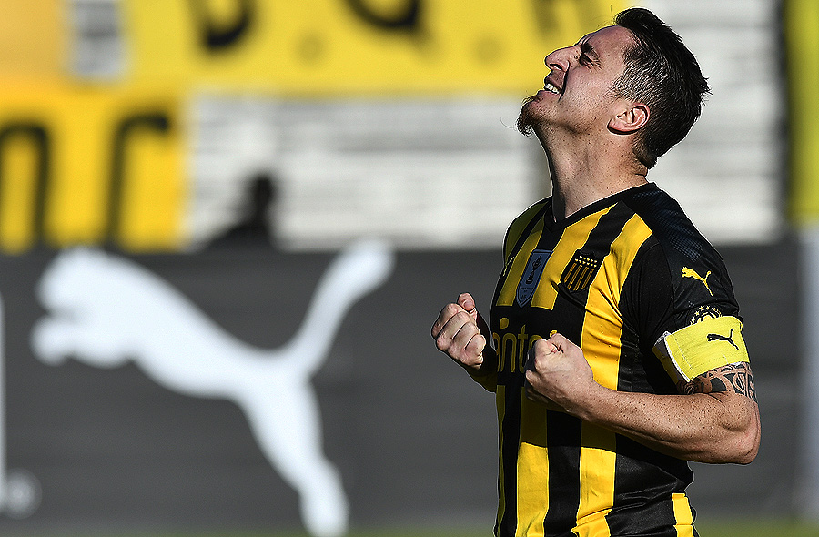 Peñarol sigue liderando la Tabla Anual