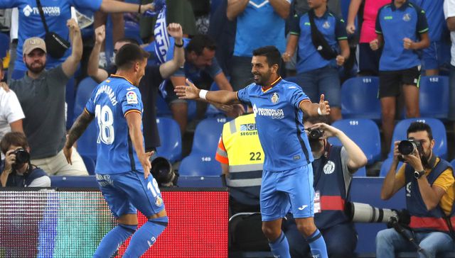 Tres puntos adentro