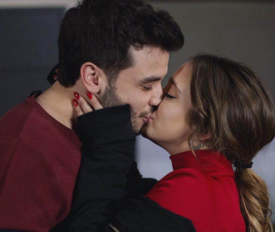 Ando buscando una chica...