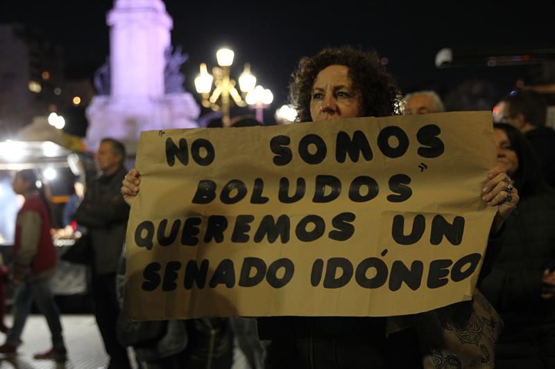 Miles de personas piden en Argentina el desafuero y detención de Fernández