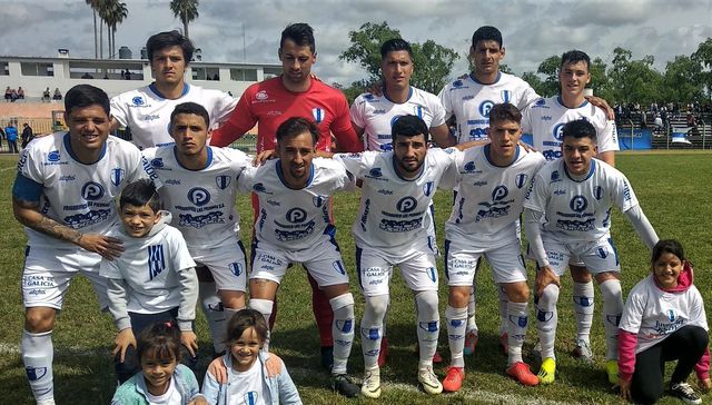 El título en sus manos
