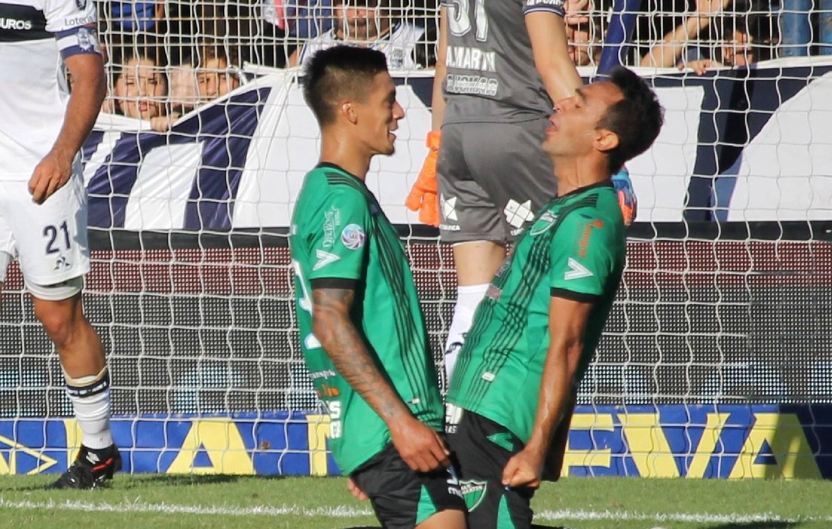 Superliga: San Martín de San Juan venció 2-0 a Gimnasia y salió de zona ...