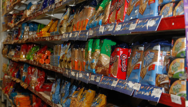 Una mano “para todos los sectores”