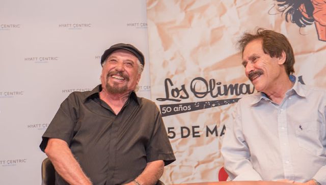 En tierras extrañas miro triste