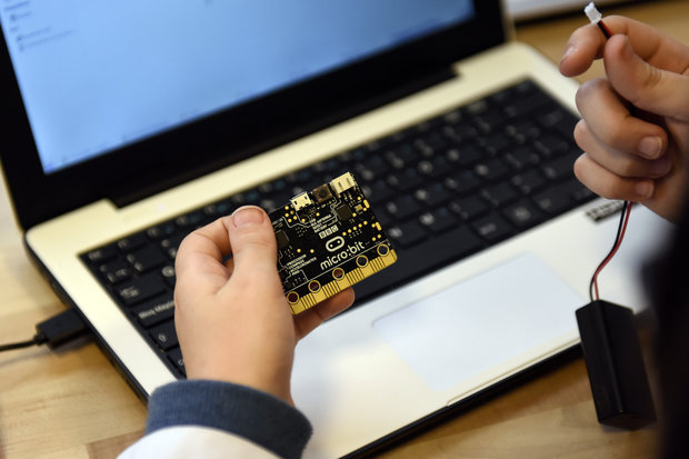 Ceibal ofrece reparación gratuita para una de sus laptops: cómo acceder y hasta cuándo
