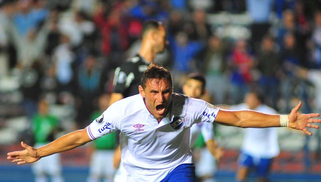 Al goleador con cariño
