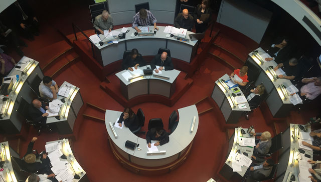 De remeras y mochilas