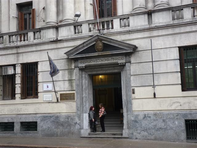 MEF desmiente una publicación que usa su nombre sin autorización para captar auspicios