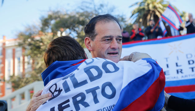 El socio revoltoso