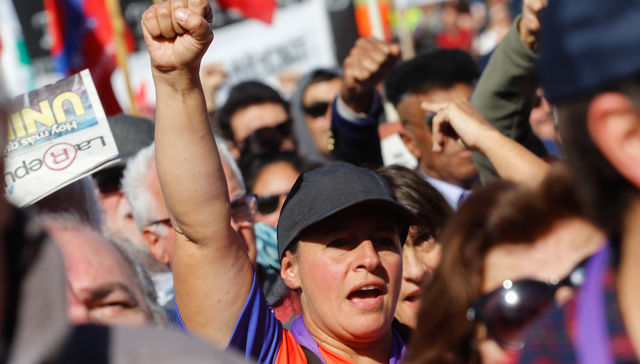 A marcha camión