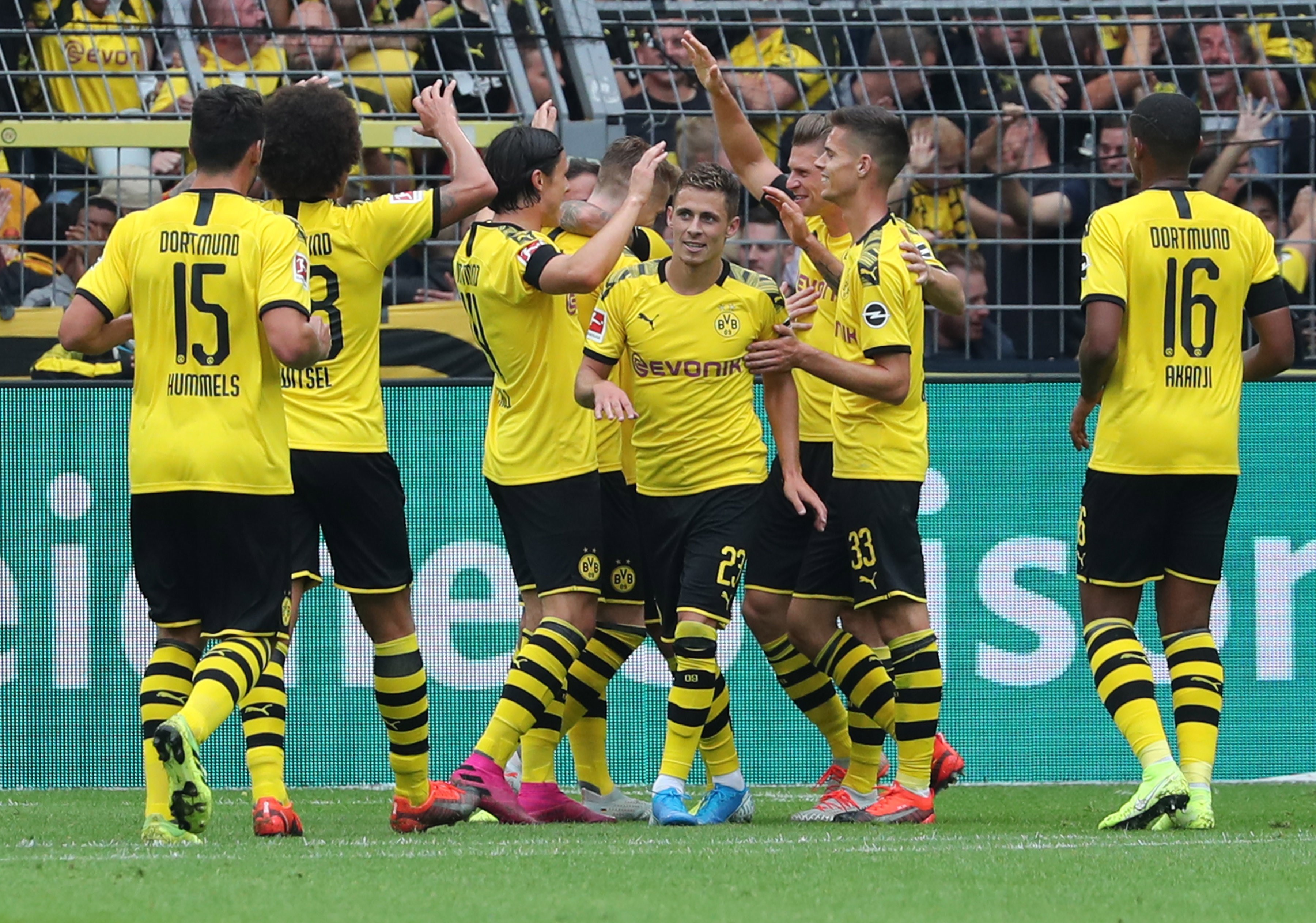 Alemania: Borussia Dortmund Goleó Por 5-1 Al Augsburgo Y Comenzó Con ...