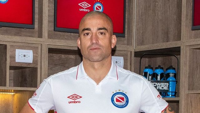 Con S de sanción