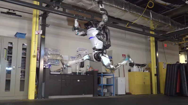Nuevo video del robot Atlas muestra todo lo que aprendió: cada vez es más ágil