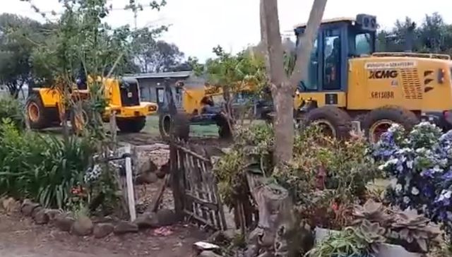 Tengo un tractor amarillo
