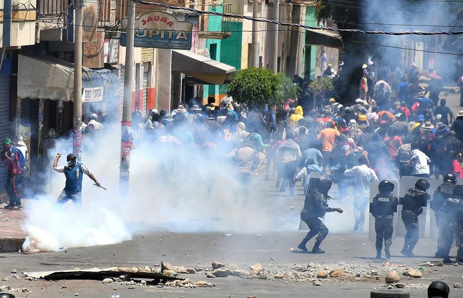 Escalan Protestas En Bolivia Por Cuestionado Triunfo Electoral De Morales 0085